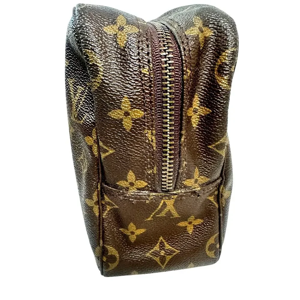 Louis Vuitton Trousse 28 Vintage Monogram Toiletry Cosmetic Pouch